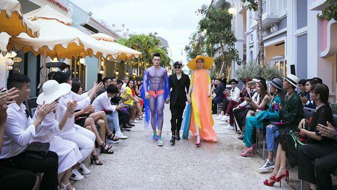 nha-thiet-ke-viet-chuong-mot-to-chuc-show-dien-ngoai-troi-8