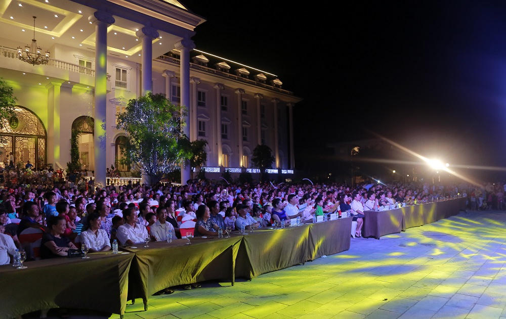 Tưng bừng chương trình “Vui hè cùng em” của FLC dành cho thiếu nhi Vĩnh Thịnh