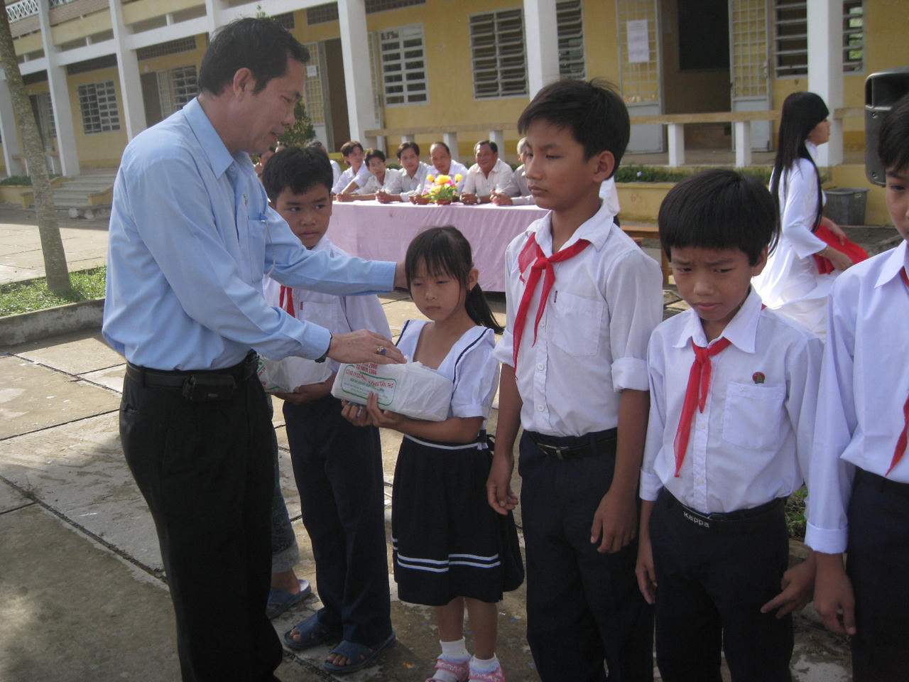 Tổng giám đốc Công ty cổ phần mía đường Cần Thơ:  “Hãy tìm việc khó mà làm, tìm việc hay mà học”!