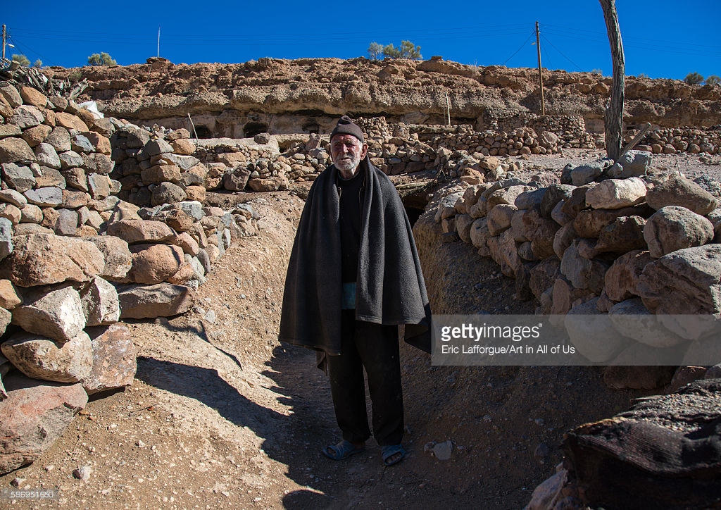 Meymand- Ngôi làng cổ nằm dưới... hang động 