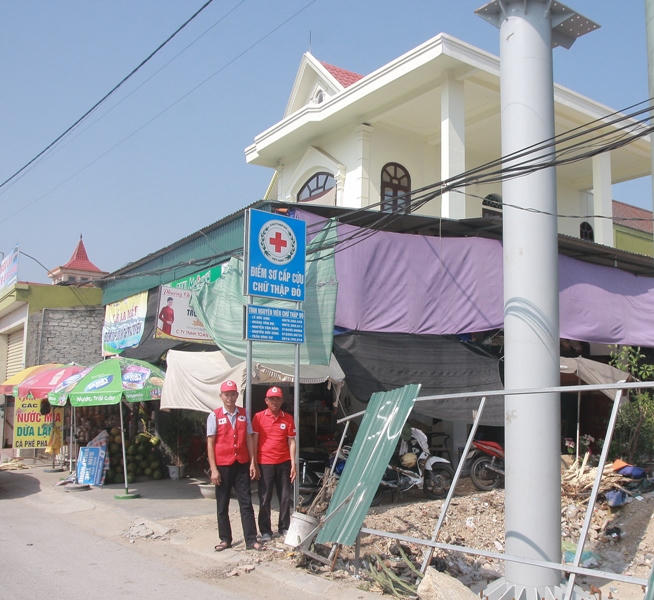 Tình nguyện biến ngôi nhà bạc tỷ thành nơi cứu người gặp nạn  