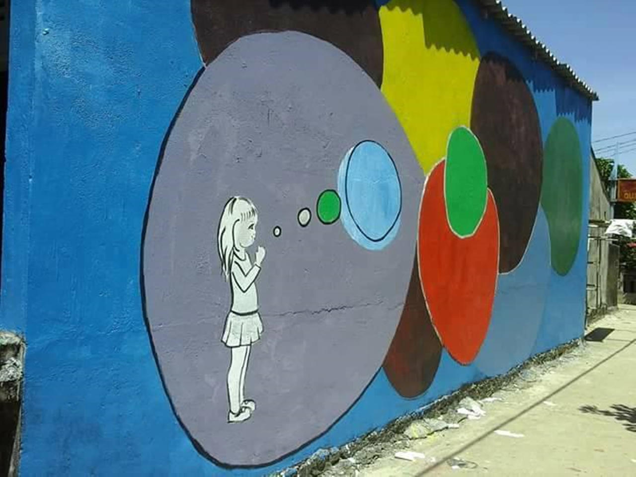 Sống trên đời hãy một lần chụp hình ở làng bích họa Lý Sơn