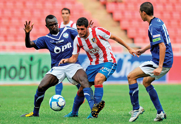 “Tham nhũng hộ chiếu” hoành hành các sân cỏ Đông Nam Á