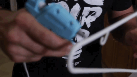 meo-su-dung-moc-treo-quan-ao-co-the-ban-chua-biet-1