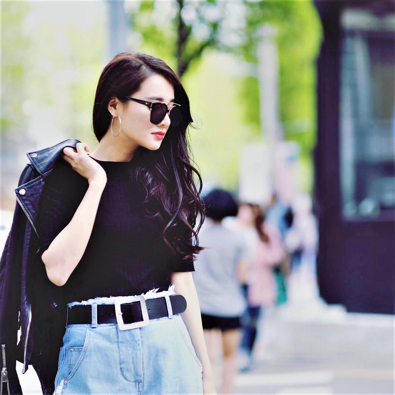 Bất ngờ khi các fashionista Việt thay đổi street style mùa hè