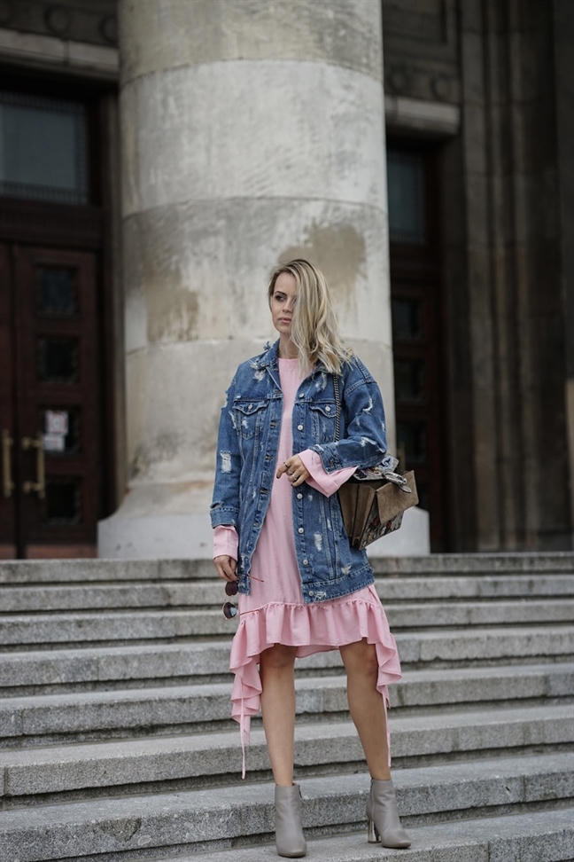 Thoi trang mau hong khong 'banh beo' nhu ban nghi