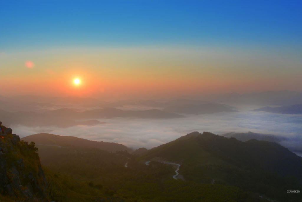 Ngam tron 'bien may, song sao' chi cach Ha Noi 150 km hinh anh 10