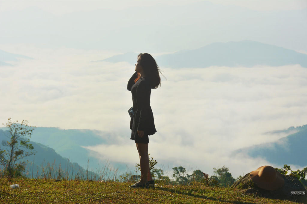 Ngam tron 'bien may, song sao' chi cach Ha Noi 150 km hinh anh 12