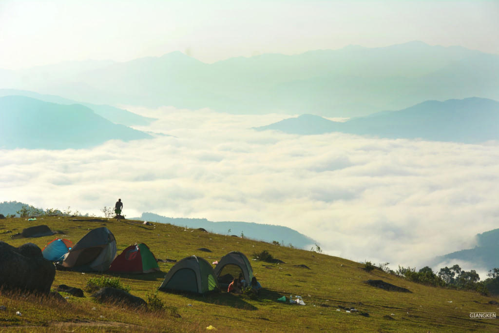Ngam tron 'bien may, song sao' chi cach Ha Noi 150 km hinh anh 13