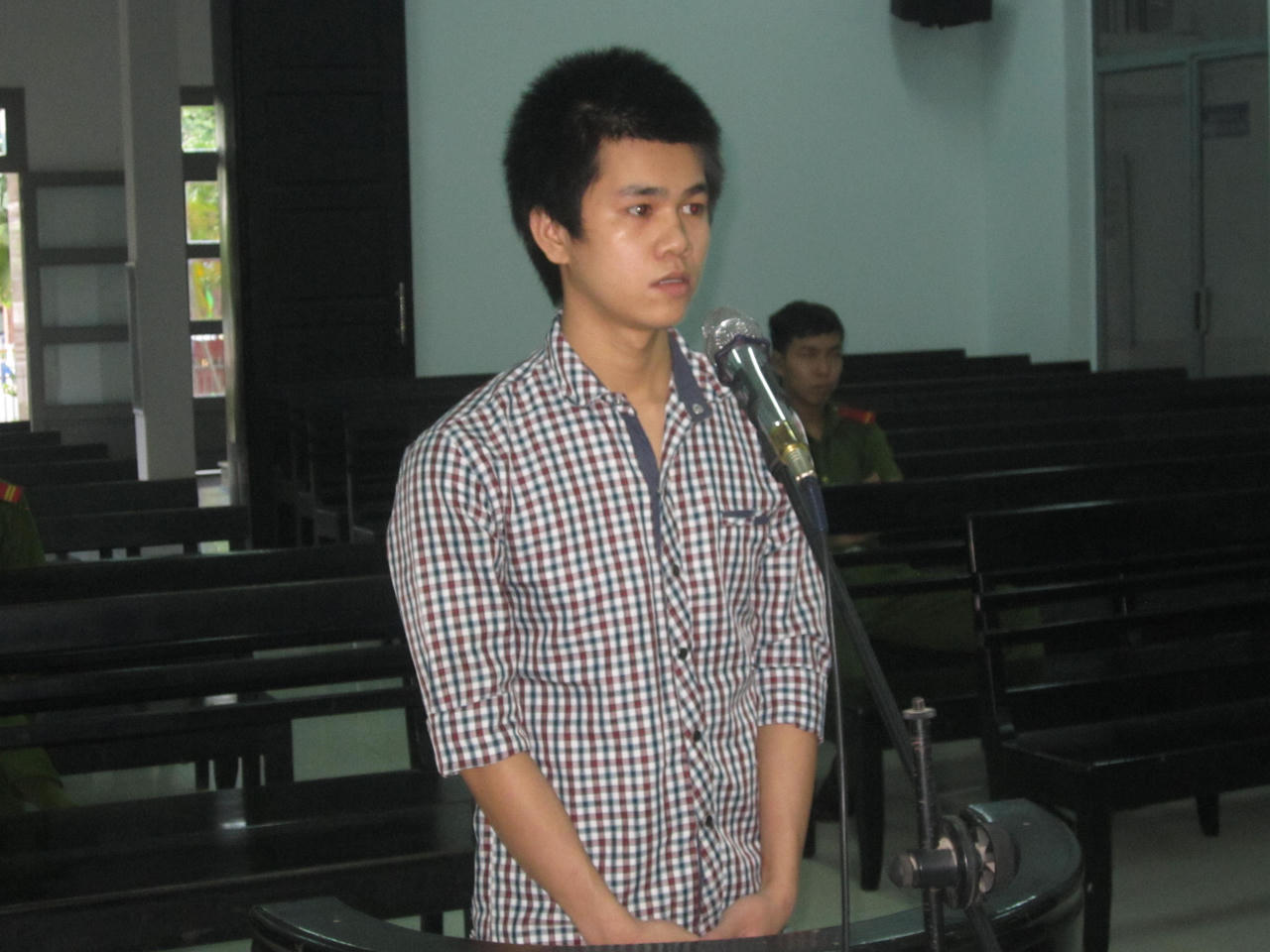 Cẩn trọng với bẫy tình trên mạng facebook