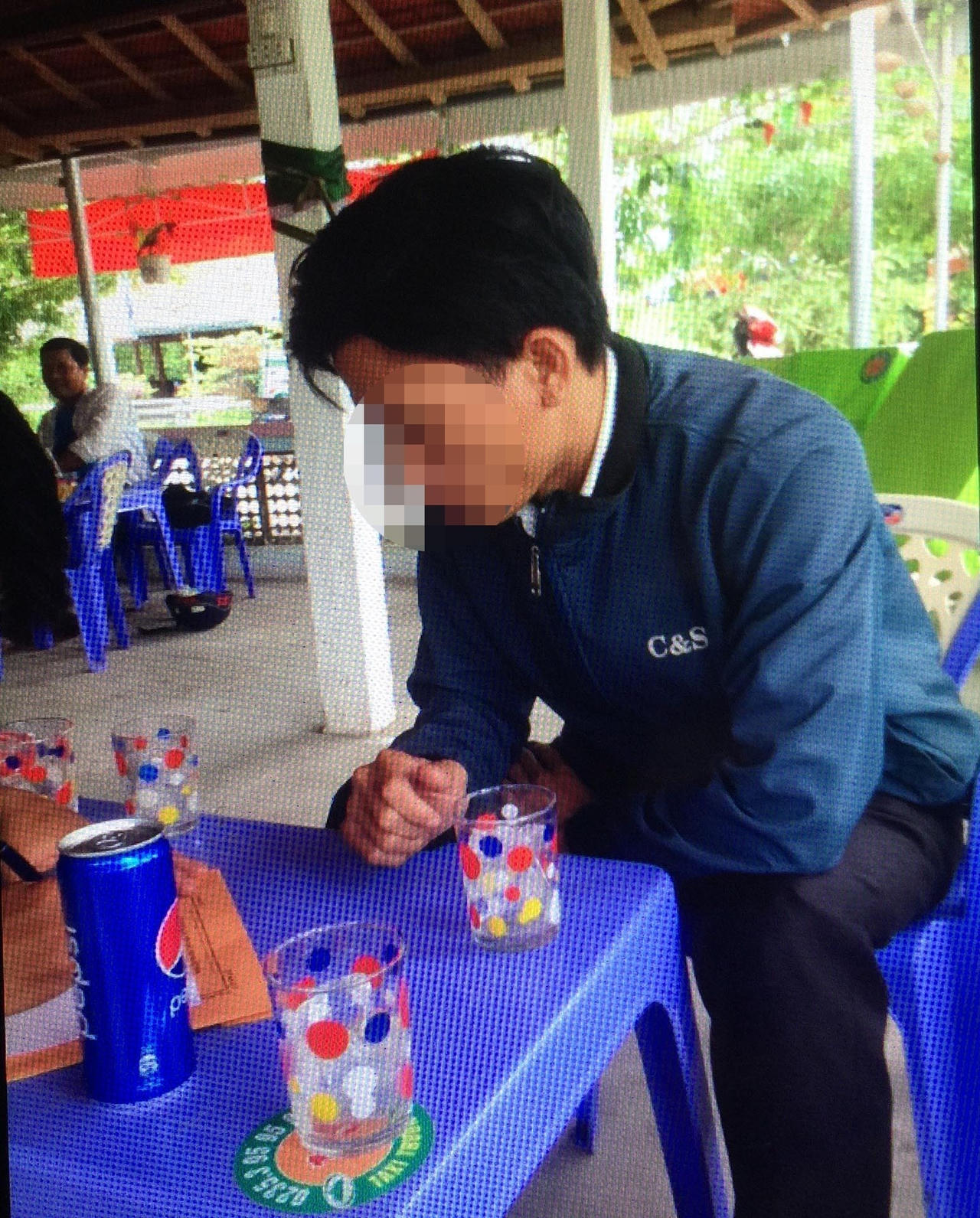 Cựu cán bộ Viện Kiểm sát “tuột xích” đem quyết định giả lừa dân