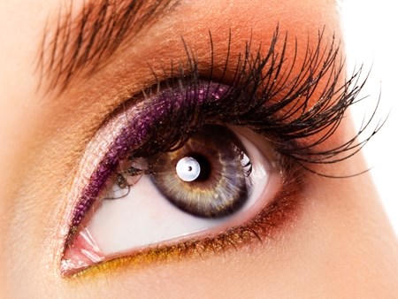 Mẹo làm đẹp độc đáo với bàn chải đánh răng