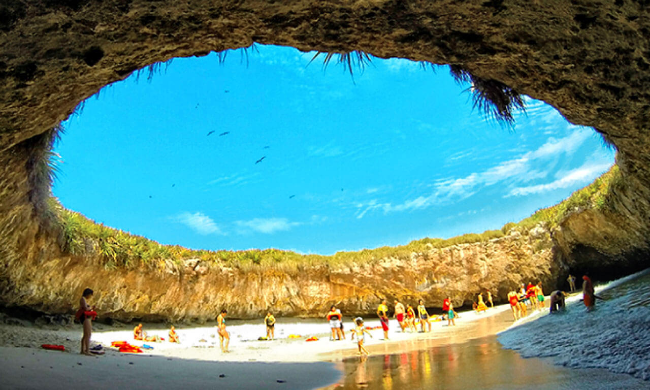 1. Bãi biển Playa del Amor, Mexico