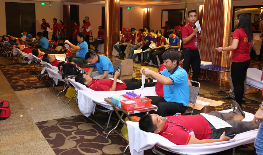 Hơn 1.300 doanh nhân tham dự Hội Ngộ Đỉnh Cao 2017