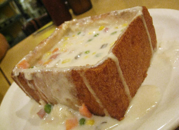 Bánh mì quan tài - món ăn đường phố độc đáo của Đài Loan