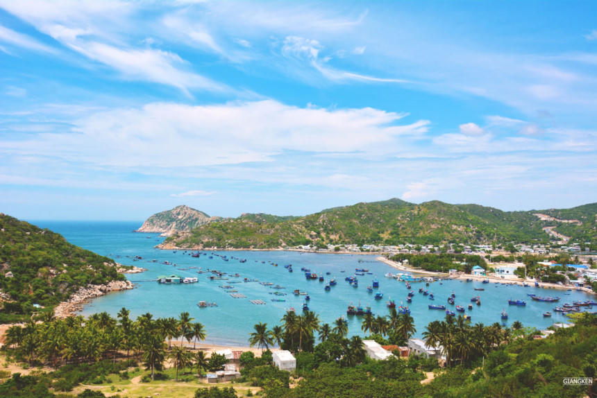 Mua he ruc lua tren cung duong bien dep nhat Viet Nam hinh anh 10