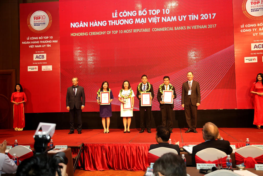 SHB 2 Năm liên tiếp được bình chọn top 10 ngân hàng uy tín nhất Việt Nam