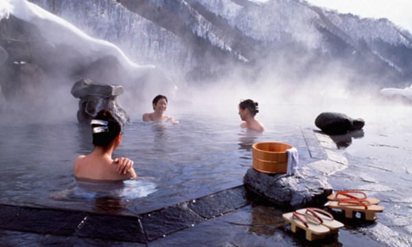 Tắm chung - Nét văn hóa “lạ” của người Nhật