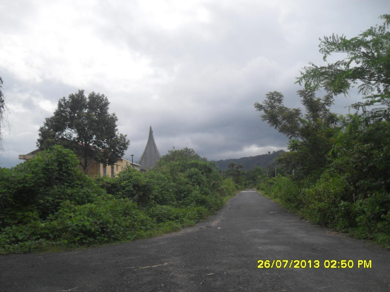 Giáp mặt người rừng - Nhân vật bí ẩn gây hoảng loạn