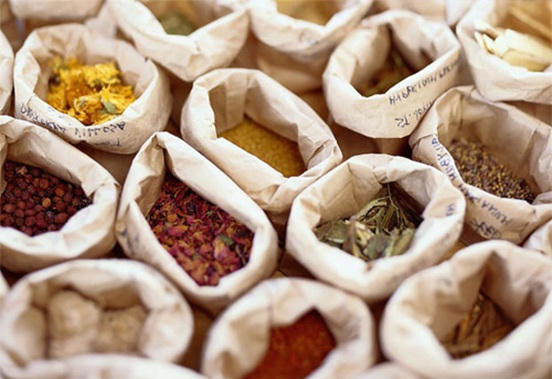 Tác hại của kinh nguyệt không đều và cách chữa trị