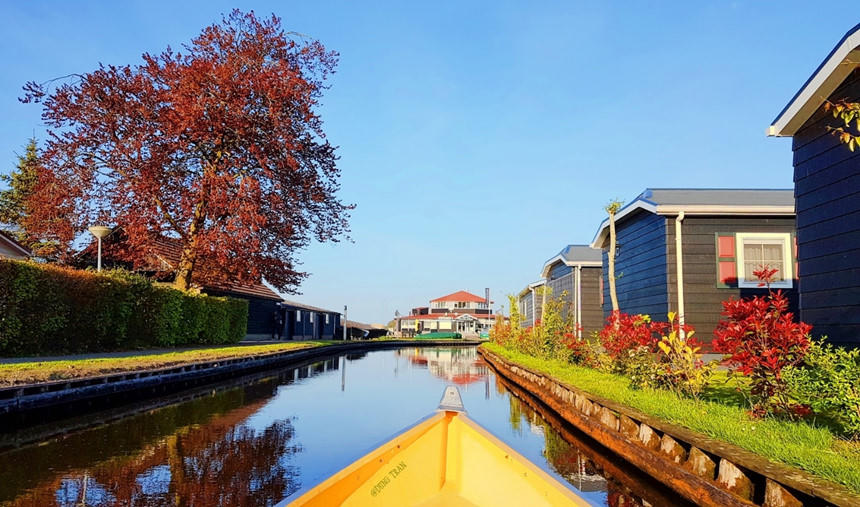 Khach Viet ngan ngo truoc ngoi lang co tich dep nhat the gioi hinh anh 13