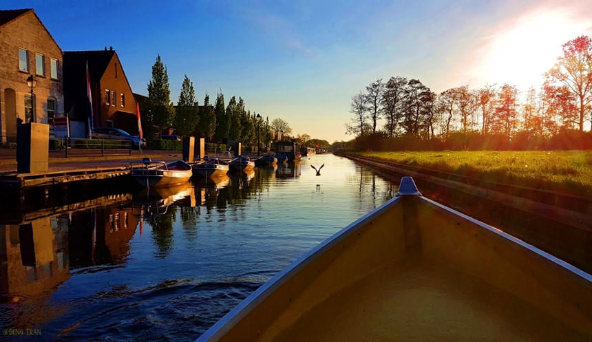 Khach Viet ngan ngo truoc ngoi lang co tich dep nhat the gioi hinh anh 15