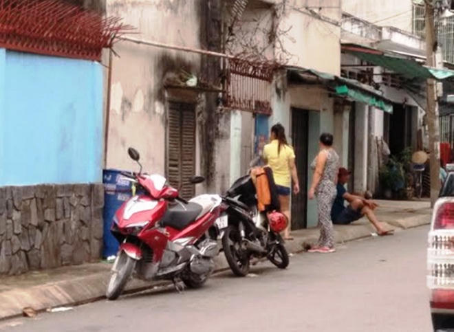 Cố thủ trong phòng trọ, dọa giết vợ vì ghen 