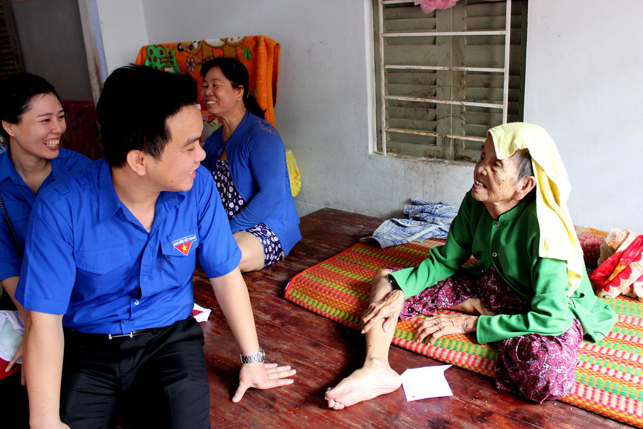 Agribank Tây Nam Bộ trao nhà tình nghĩa, tặng quà cho mẹ Việt Nam anh hùng