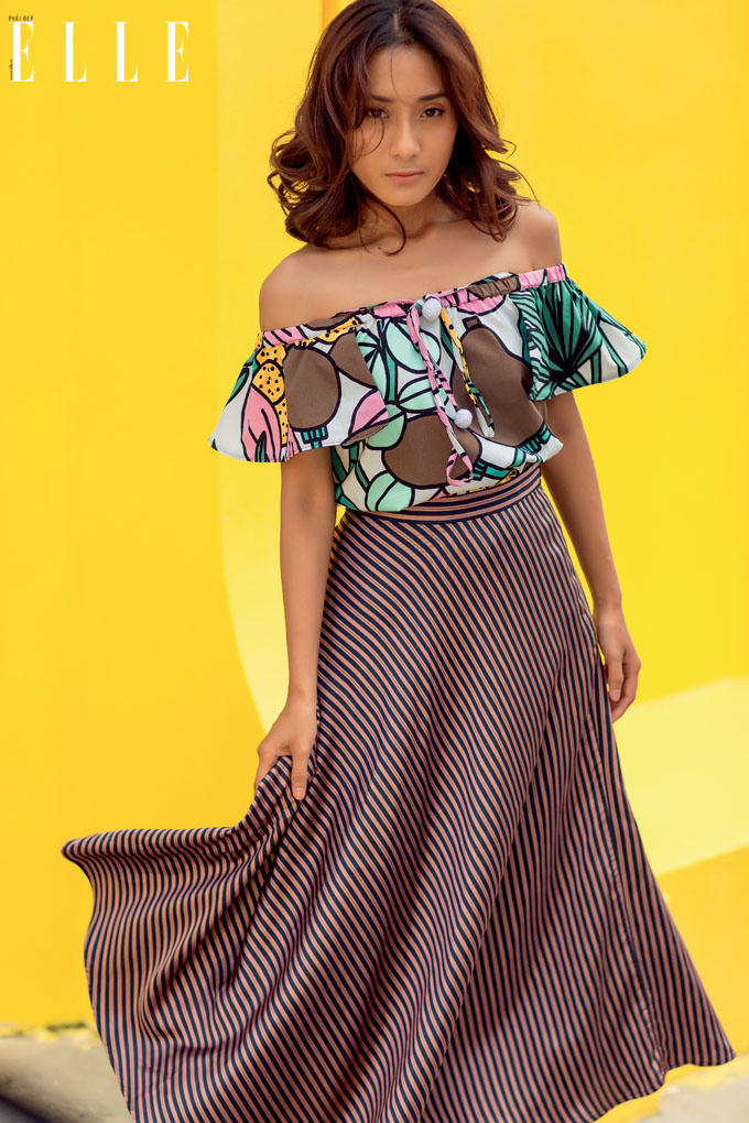 Goi y nhung cach mac dep voi ao tre vai 2 