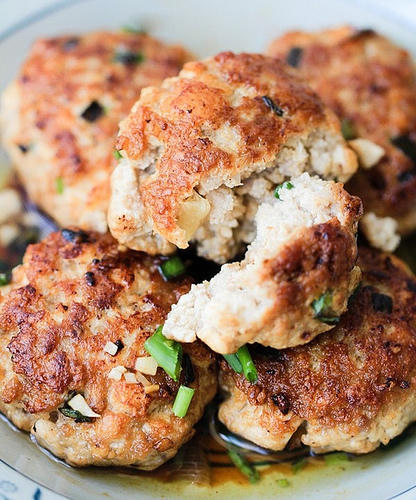 Kết quả hình ảnh cho Thịt viên đậu phụ chiên