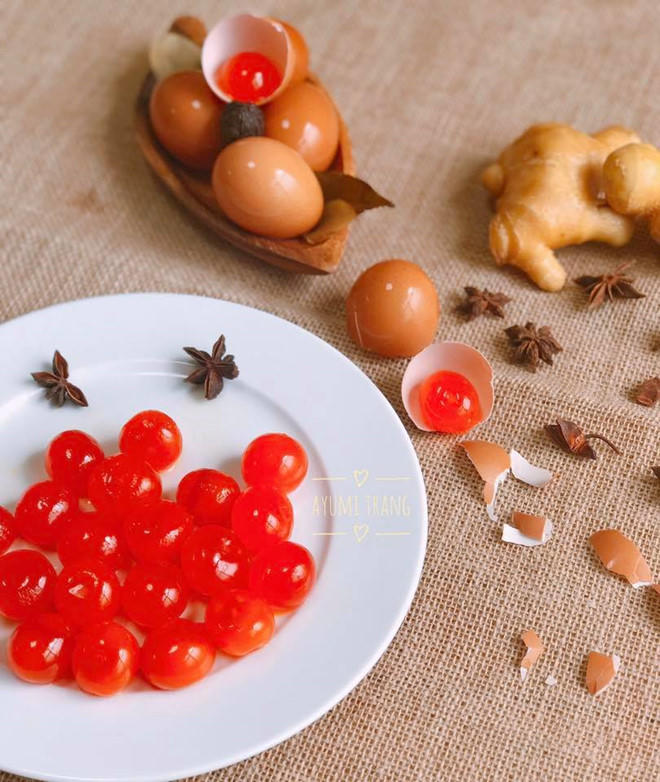 Trung muoi - nguyen lieu khong the thieu cho nhieu mon an hap dan hinh anh 1