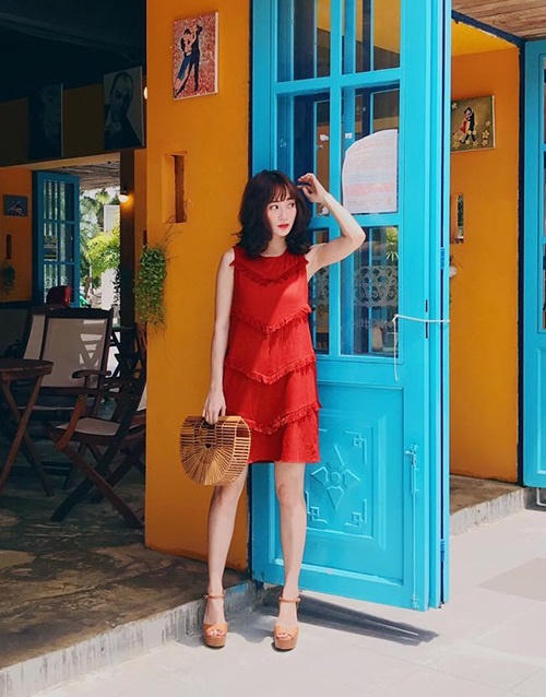 Sao Việt đua nhau dùng túi cói