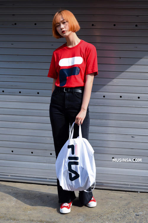 Fila Tee - Mau ao thun dang khien gioi tre phat cuong hinh anh 7