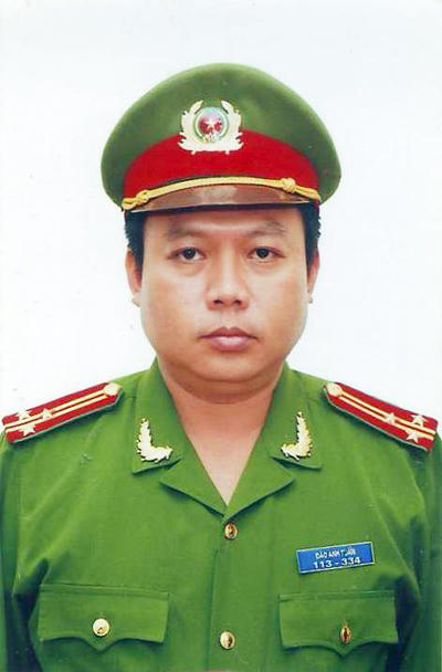 Hé mở bí mật cuộc 'thi gan' vây bắt  những giang hồ cộm cán