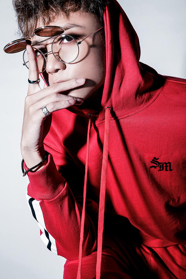 soobin-hoang-son-an-mac-ngay-cang-quai-2