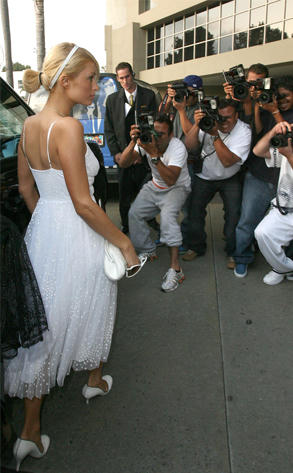 Bi hài những chuyện ngôi sao trong vòng vây paparazzi