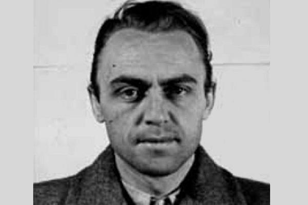 Âm mưu sản xuất tiền giả của Hitler trong chiến tranh thế giới thứ 2