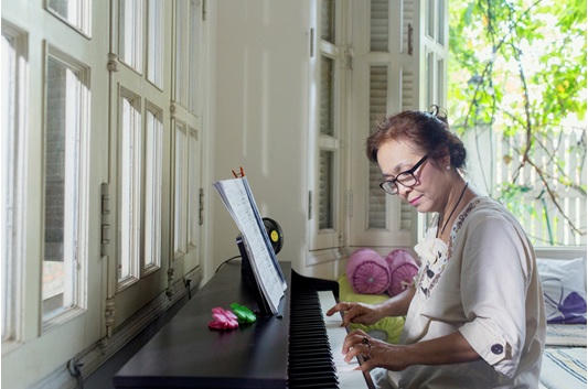 Cùng mẹ thực hiện ước mơ dang dở nhân dịp Vu Lan