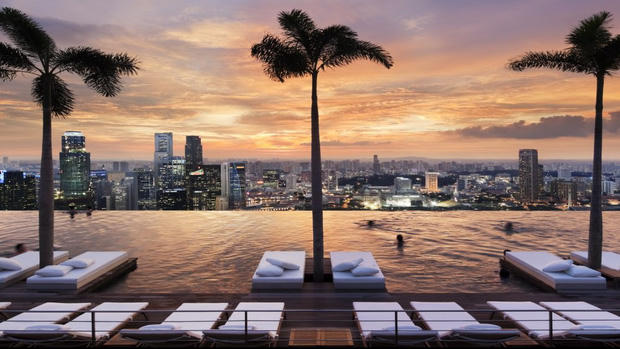 Bể bơi vô cực ở khách sạn Marina Bay Sands, Singapore