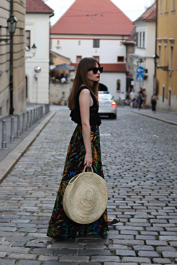 tu-do-di-muon-noi-voi-vay-maxi-bay-bong-8