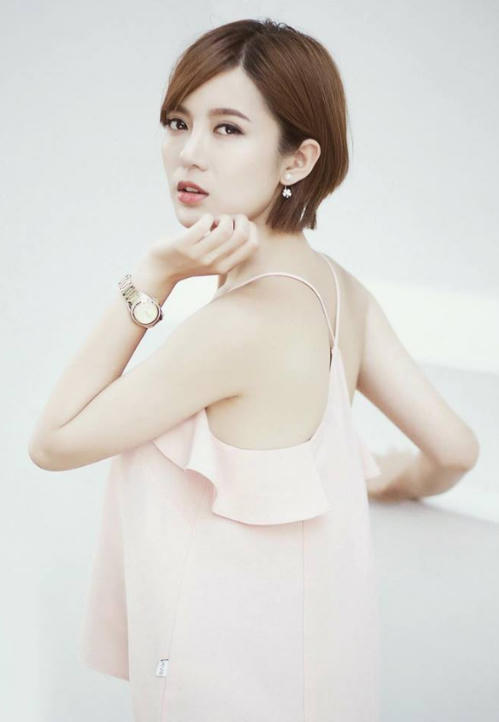 phong-cach-thoi-trang-cua-ba-mc-the-thao-hot-nhat-k-1