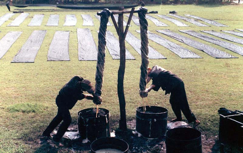 Những món quà lưu niệm đậm chất Việt Nam trong mắt khách du lịch Quốc tế