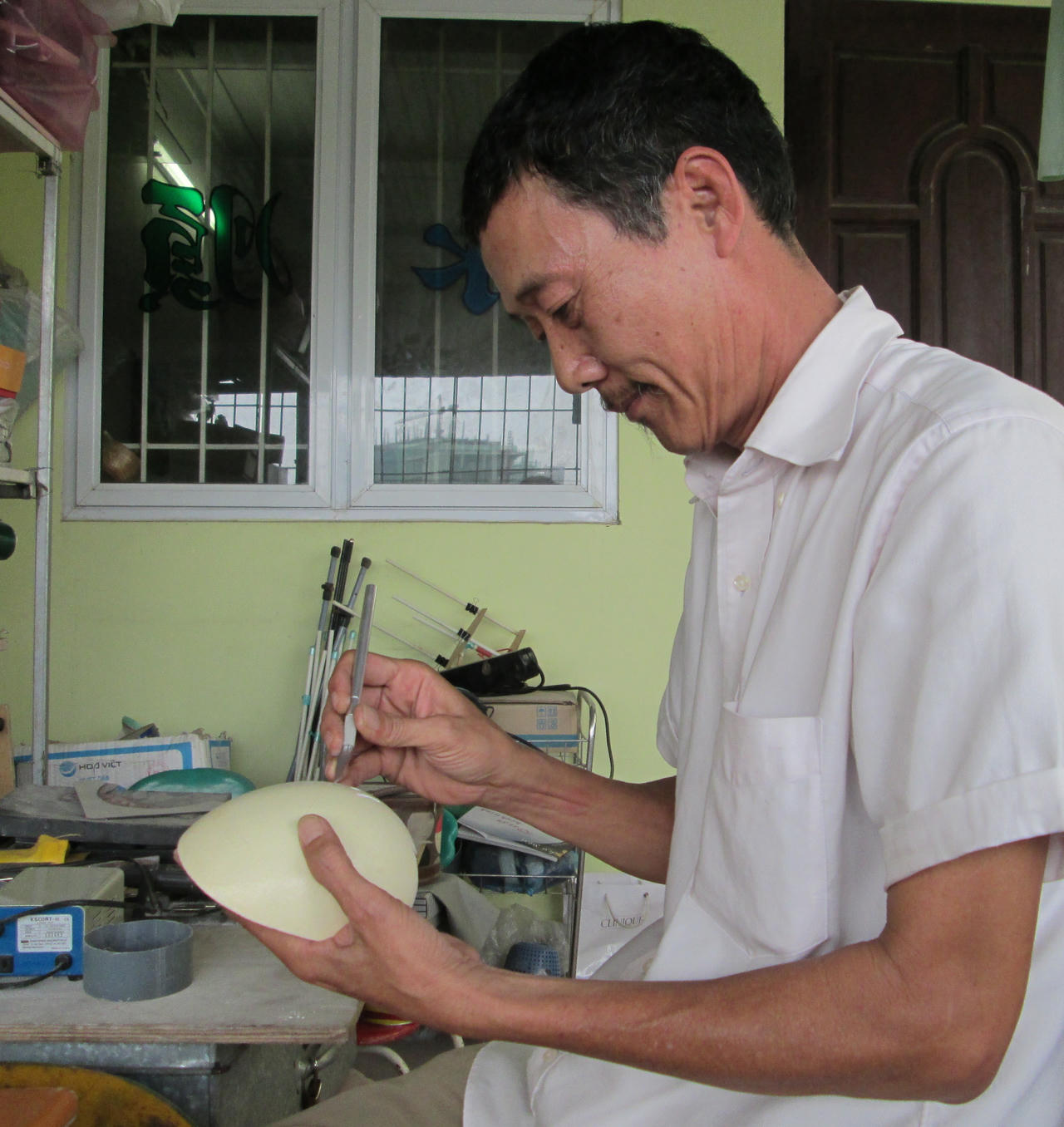 Quả trứng lạ giúp người đàn ông Hà Nội nổi tiếng