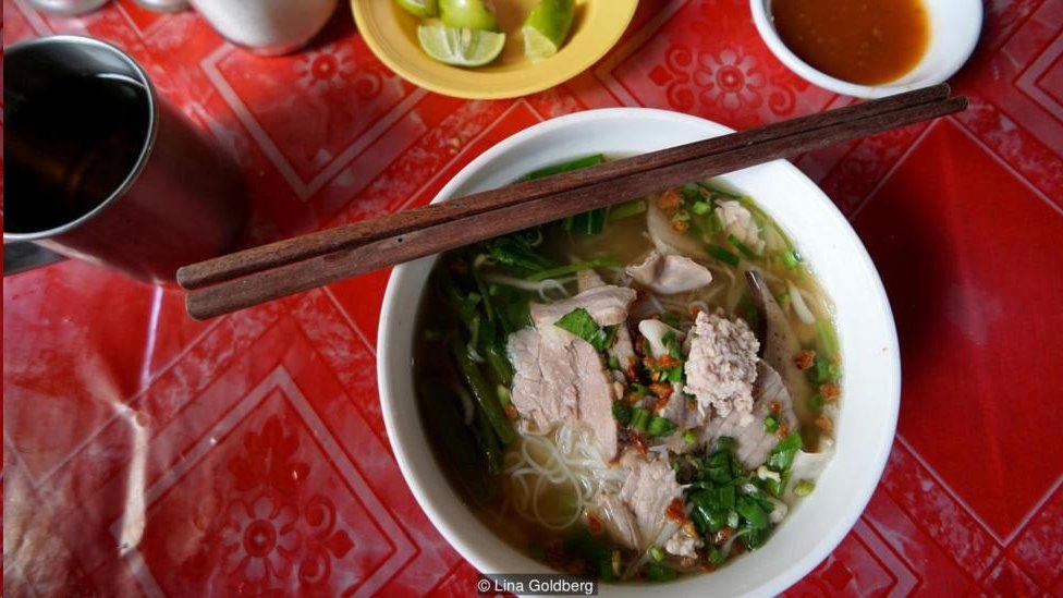 Hấp dẫn “văn hóa ăn sáng” của xứ Chùa vàng