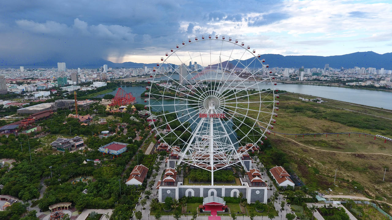 Du khách Sun World trúng thưởng chuyến du lịch vòng quanh thế giới cho cả gia đình