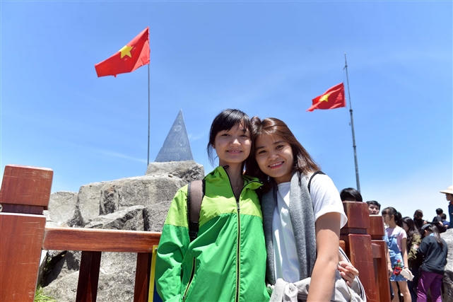 Du khách Sun World trúng thưởng chuyến du lịch vòng quanh thế giới cho cả gia đình