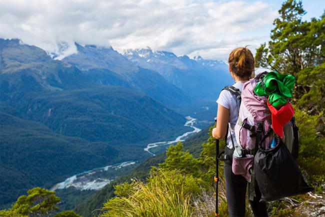 7-noi-dang-di-trong-hanh-trinh-70-quoc-gia-cua-co-gai-nguoi-anh-3