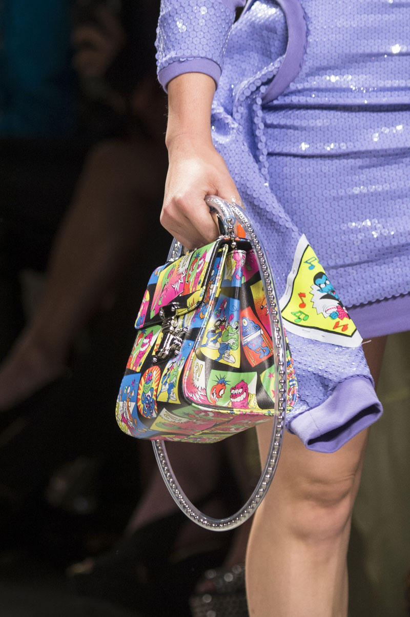 Túi xách tua rua “càn quét” sàn diễn New York Xuân 2018