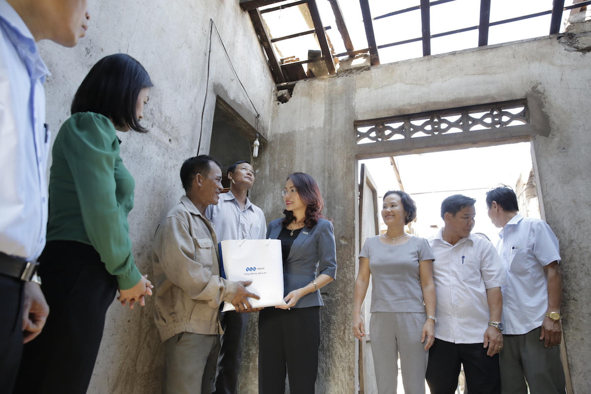 Tập đoàn FLC hỗ trợ 9 tỷ đồng khắc phục hậu quả thiên tai tại miền Trung 