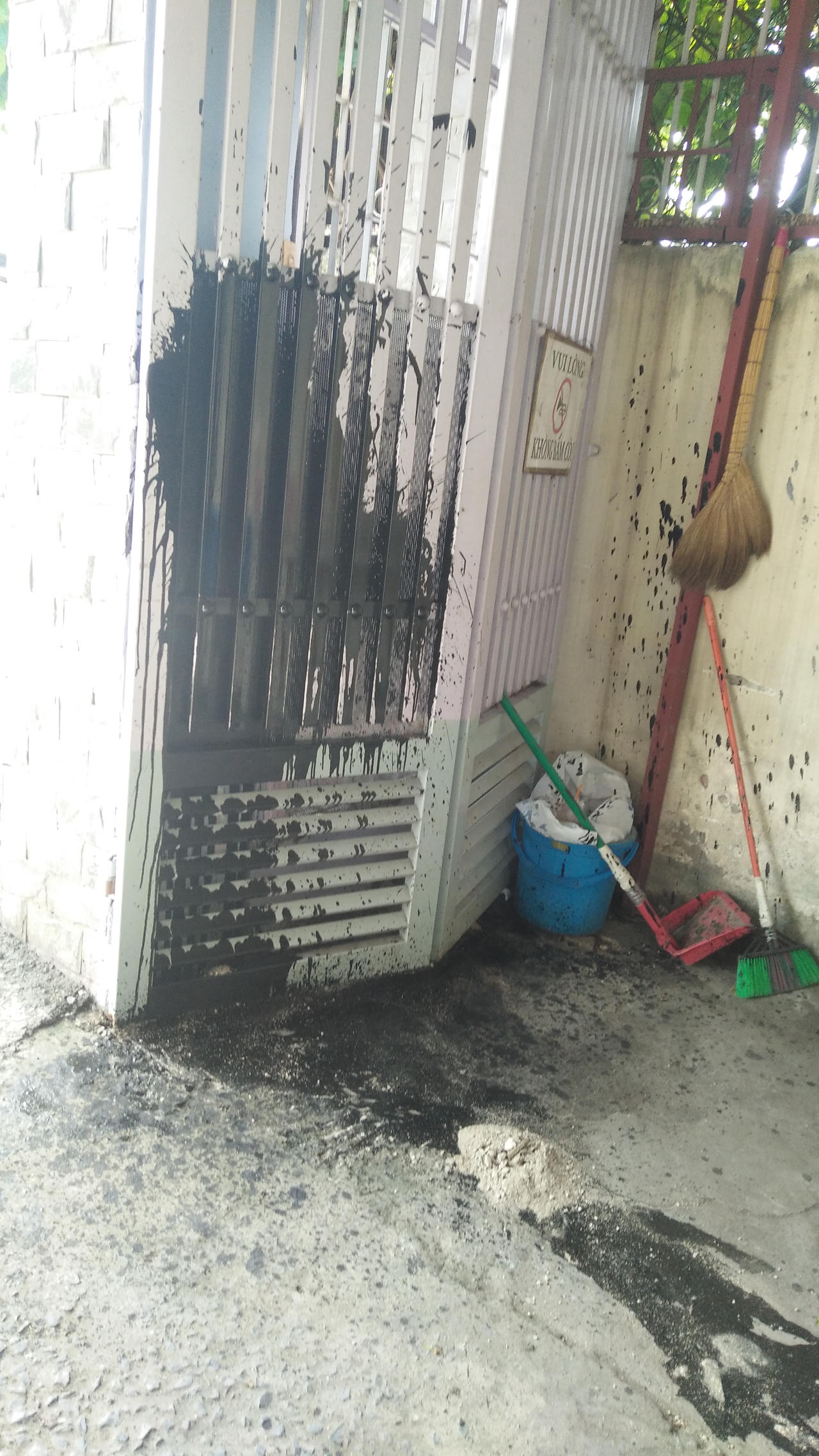 Cần làm rõ nguyên nhân vụ vợ chồng chủ bãi xe bị nhóm côn đồ tấn công trọng thương